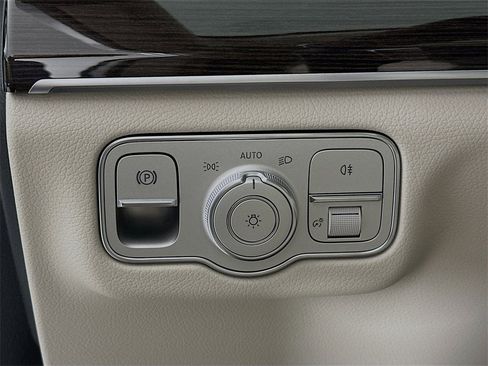 New 2026 Mercedes-Benz GLS 450 4MATIC image 10