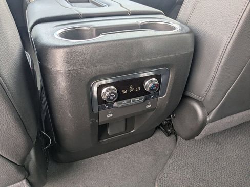 Used 2024 GMC Yukon XL Denali image 23