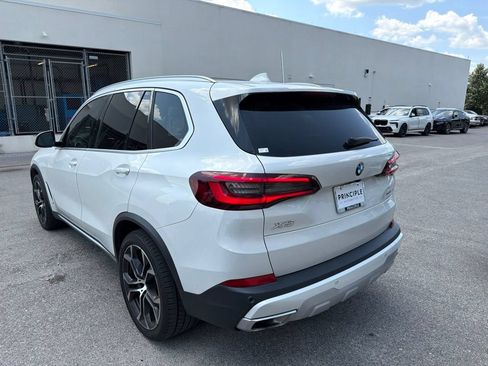 Used 2023 BMW X5 xDrive40i w/ Premium Package AWD/4WD image 3