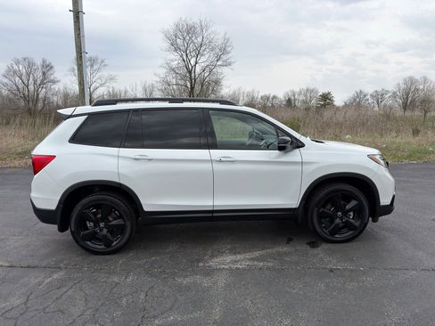 Used 2021 Honda Passport Elite image 9