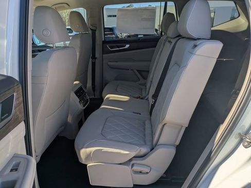 New 2026 Volkswagen Atlas SEL Premium R-Line AWD/4WD image 16