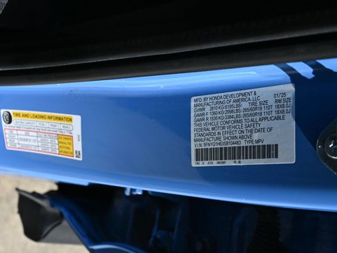 Used 2025 Honda Pilot TrailSport image 23