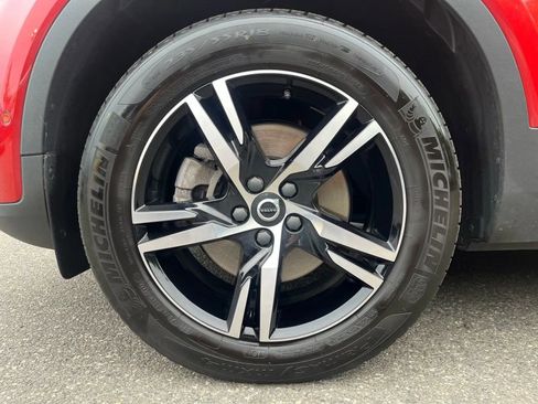 Used 2023 Volvo XC40 B5 Plus w/ Driver Assist Package image 29