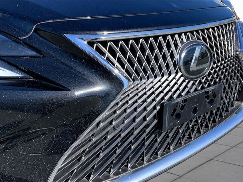 Used 2018 Lexus LS 500 AWD w/ Interior Upgrade Package image 30