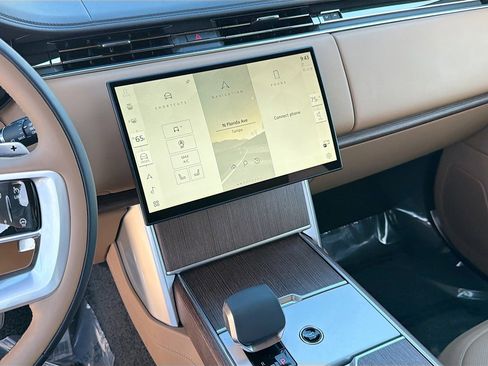 New 2026 Land Rover Range Rover SE image 28