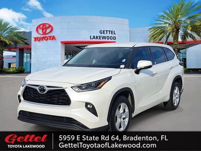Certified 2021 Toyota Highlander LE