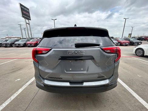 Used 2021 GMC Terrain SLT w/ Elevation Edition AWD/4WD image 3