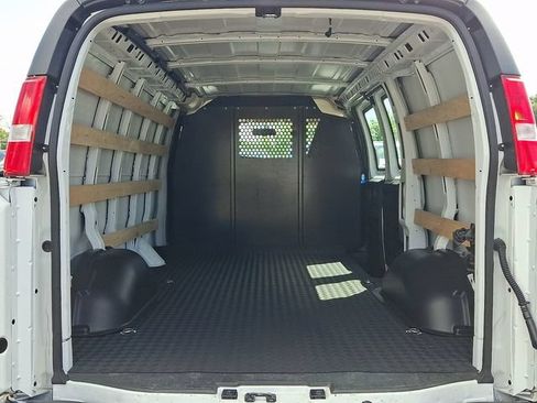 Used 2025 Chevrolet Express 2500 w/ Driver Convenience Package RWD image 31