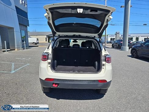 Used 2019 Jeep Compass Trailhawk AWD/4WD image 10