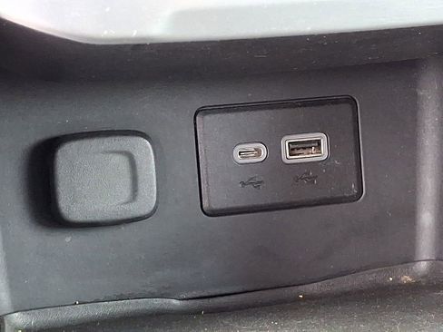 Used 2021 GMC Acadia SLE w/ Driver Convenience Package FWD image 25