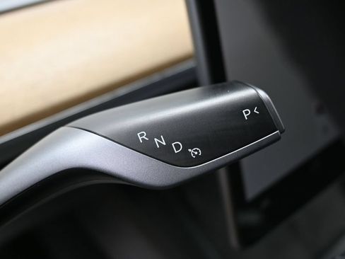 Used 2023 Tesla Model Y Long Range AWD/4WD image 20