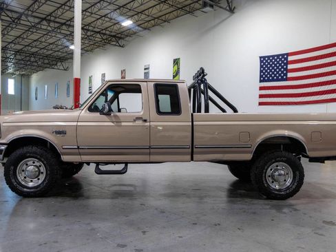 Used 1997 Ford F250 2WD SuperCab Heavy Duty image 4