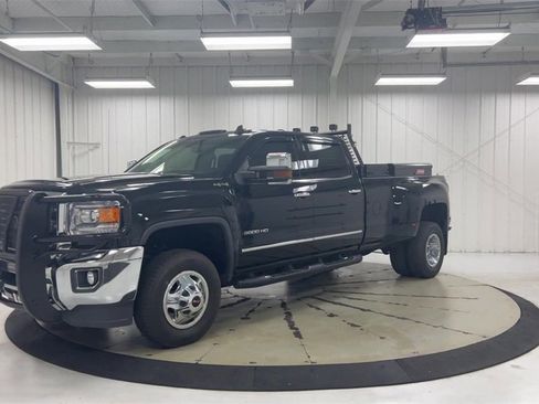 Used 2017 GMC Sierra 3500 SLT image 4