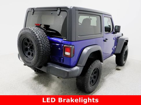 Used 2019 Jeep Wrangler Sport image 7