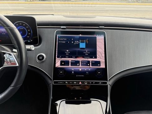 Used 2022 Mercedes-Benz EQS 450+ Sedan image 10