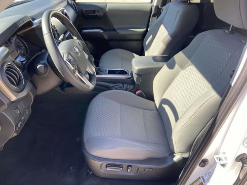 Used 2023 Toyota Tacoma SR5 w/ Technology Package image 16