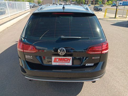 Used 2019 Volkswagen Golf Alltrack S AWD/4WD image 4