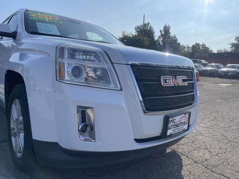 Used 2015 GMC Terrain SLE image 10