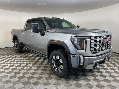 New 2026 GMC Sierra 2500 Denali w/ Denali Reserve Package image 25