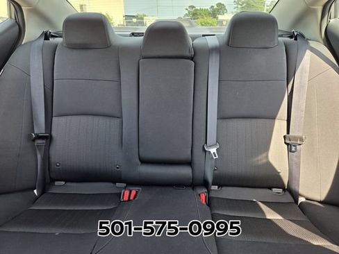 Used 2025 Nissan Altima 2.5 SV FWD image 11