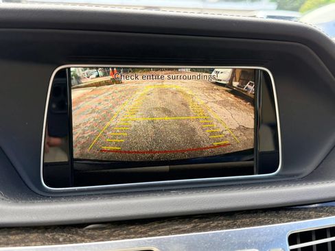 Used 2015 Mercedes-Benz E 400 4MATIC Sedan image 22