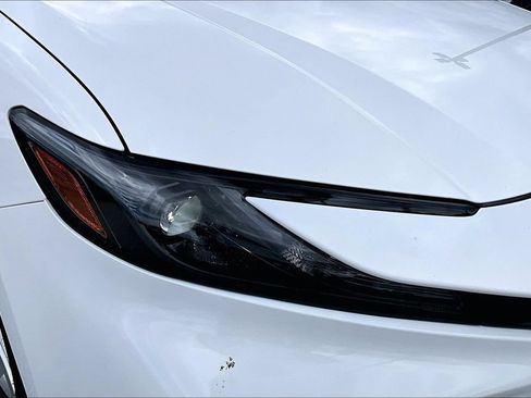 Used 2025 Toyota Camry SE FWD image 39