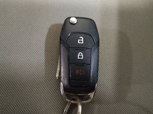 Used 2018 Ford EcoSport S FWD image 32