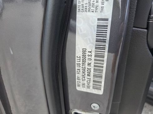 Used 2024 Jeep Grand Cherokee L Laredo AWD/4WD image 19