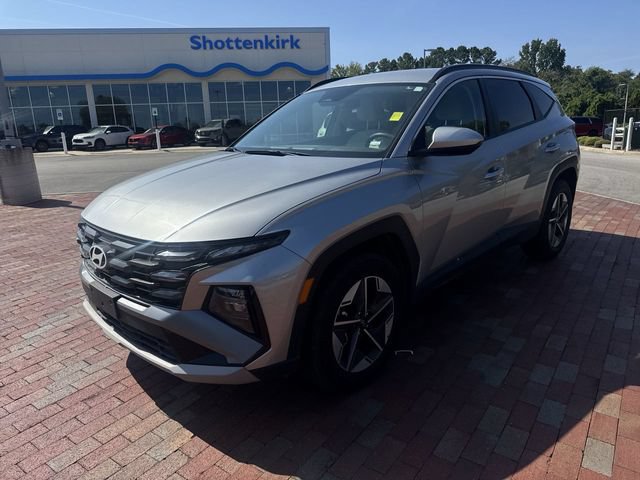 Used 2025 Hyundai Tucson SEL AWD/4WD image 1