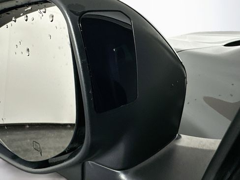 Used 2023 Subaru Outback Limited image 16