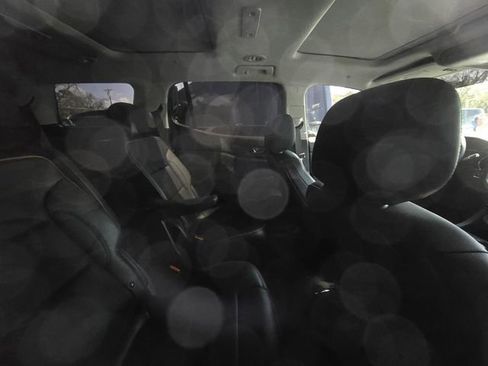 Used 2023 GMC Acadia AT4 w/ Technology Package image 4