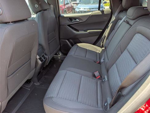 New 2026 Chevrolet Equinox LT w/ Safety and Technology Package AWD/4WD image 10
