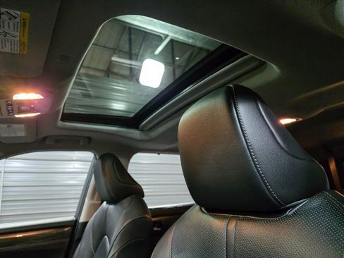 Used 2020 Toyota Highlander Limited image 14