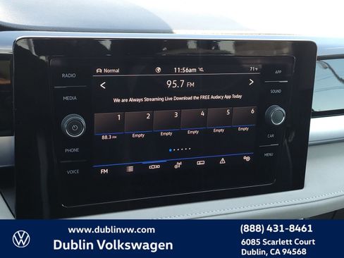 New 2025 Volkswagen Taos SE image 17