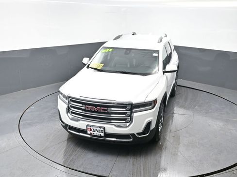 Used 2023 GMC Acadia SLT image 39