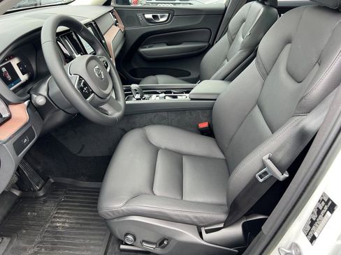 Certified 2023 Volvo XC60 B5 Plus w/ Climate Package image 25