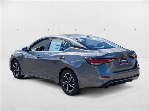 New 2025 Nissan Sentra SV image 8