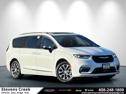 New 2026 Chrysler Pacifica Pinnacle
