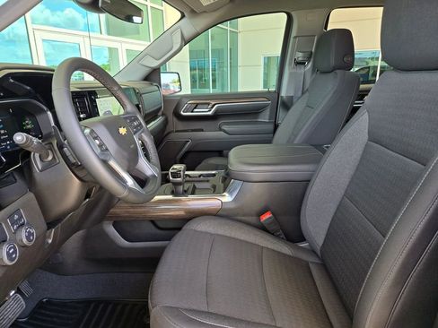 Used 2026 Chevrolet Silverado 1500 LT w/ Texas Edition Plus RWD image 9
