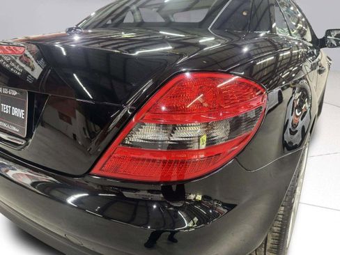 Used 2009 Mercedes-Benz SLK 300 image 12