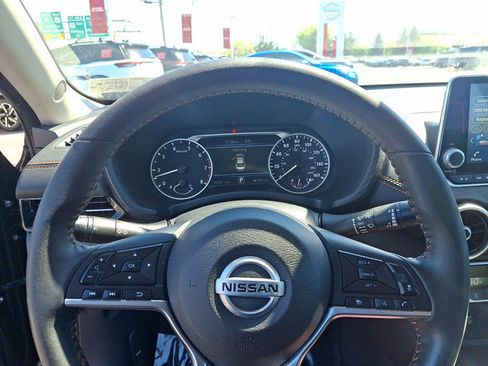 Certified 2023 Nissan Sentra SR w/ Midnight Edition Package FWD image 18