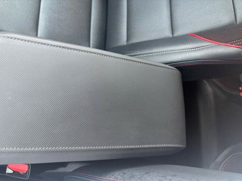 Used 2024 Chevrolet Equinox EV RS FWD image 29
