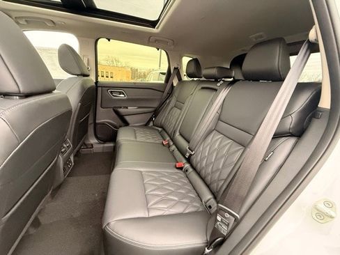 New 2026 Nissan Rogue Platinum w/ Platinum Premium Package image 15