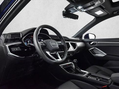 New 2025 Audi Q3 2.0T Premium image 10