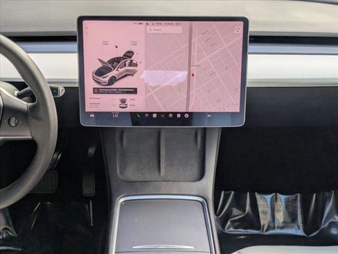 Used 2021 Tesla Model Y Long Range image 15