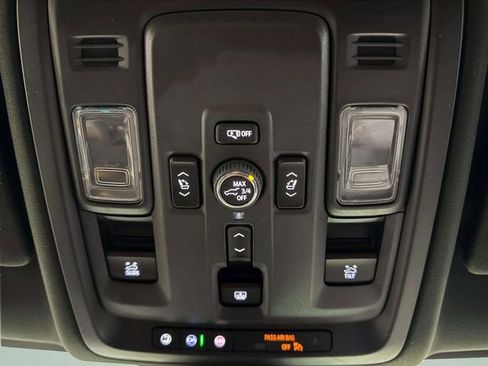 Used 2025 GMC Yukon XL Denali w/ Sun & Power Step Package image 24
