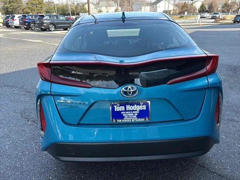 Used 2022 Toyota Prius Prime LE image 5