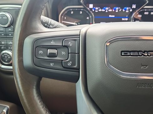 Used 2022 GMC Sierra 2500 Denali w/ Denali Ultimate Package AWD/4WD image 26