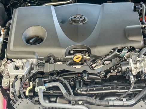 Used 2025 Toyota Camry SE AWD/4WD image 27
