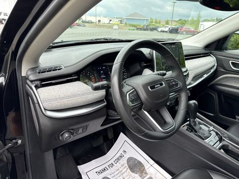 Used 2022 Jeep Compass Latitude AWD/4WD image 23